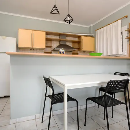 Mavretas 4 Apartment Argassi