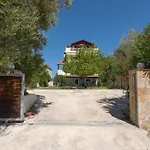 Mavretas 4