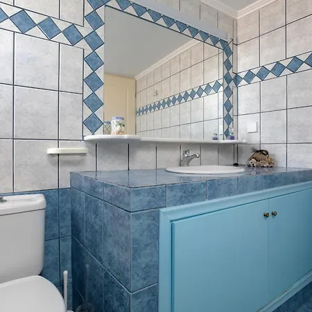 Apartman Mavretas 4 *