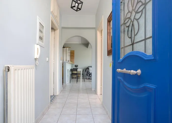 Appartement Mavretas 4 *